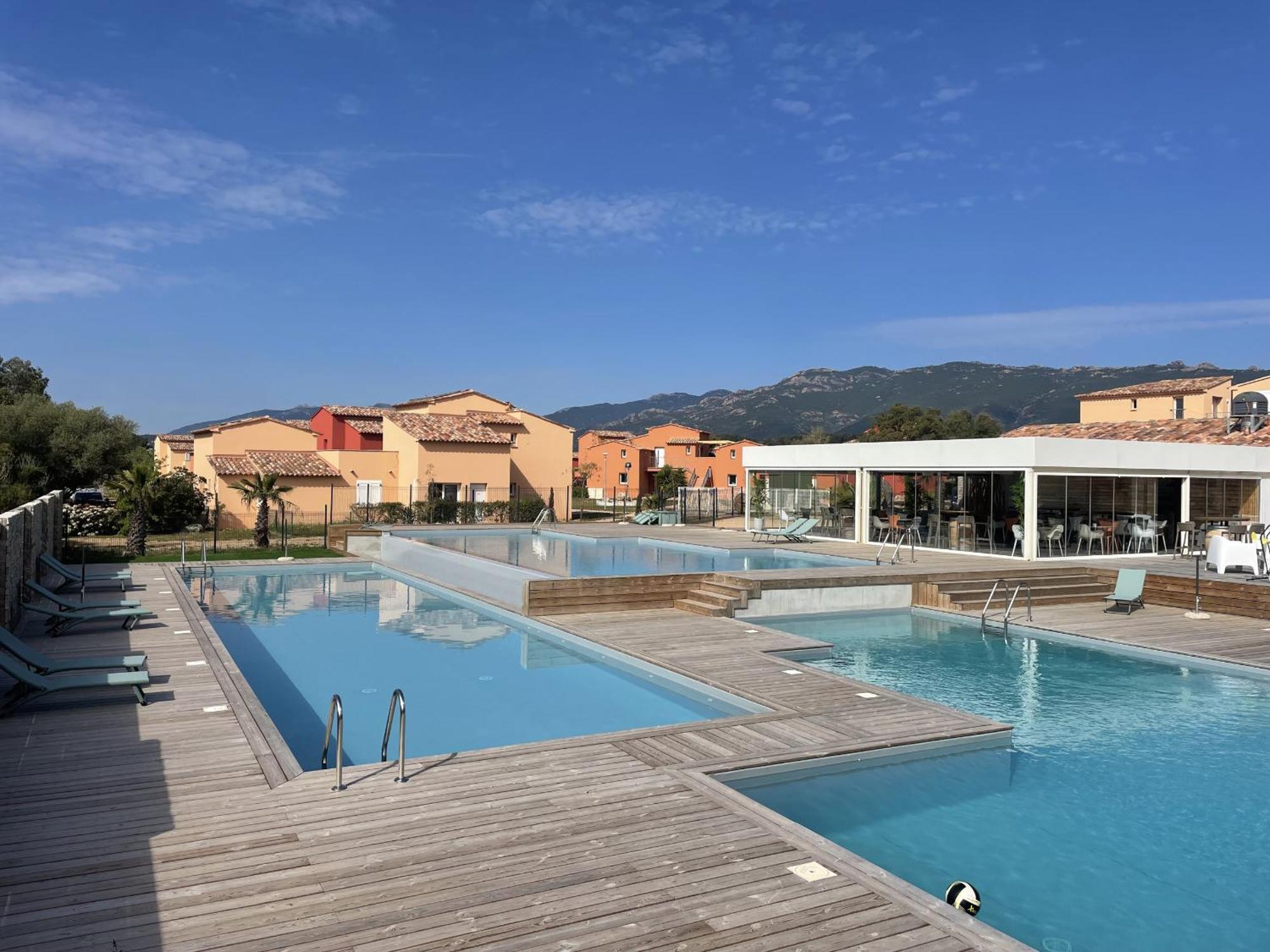 Residence Hoteliere Les Hameaux De Saint Cyprien Appartement 35 M2 1 Chambre Lecci Luaran gambar