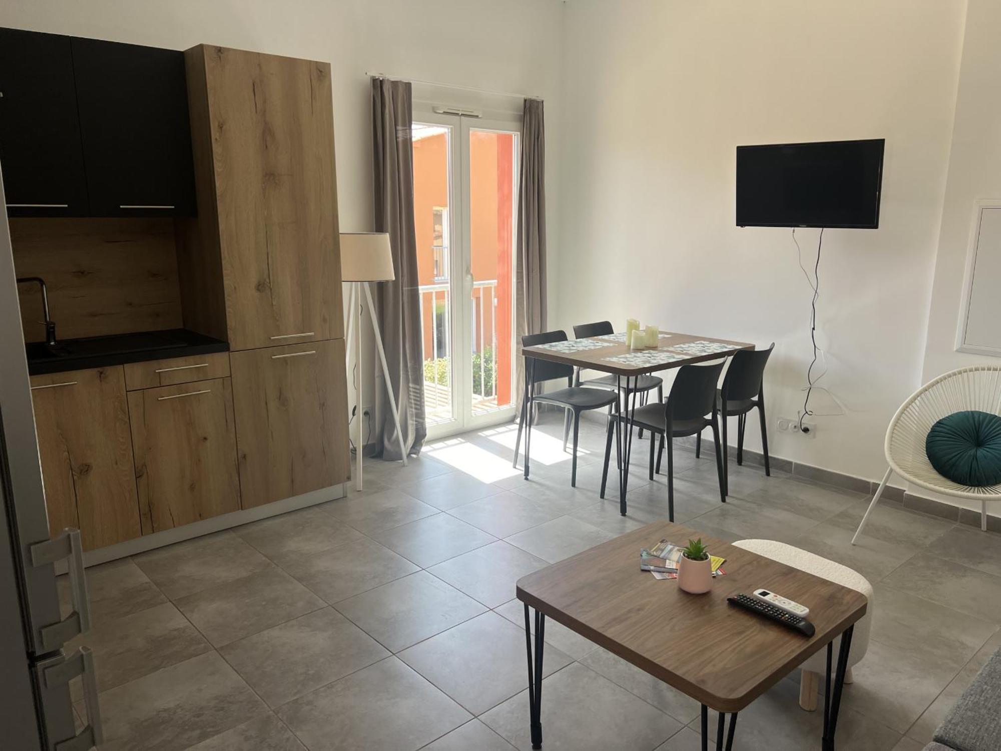Residence Hoteliere Les Hameaux De Saint Cyprien Appartement 35 M2 1 Chambre Lecci Luaran gambar