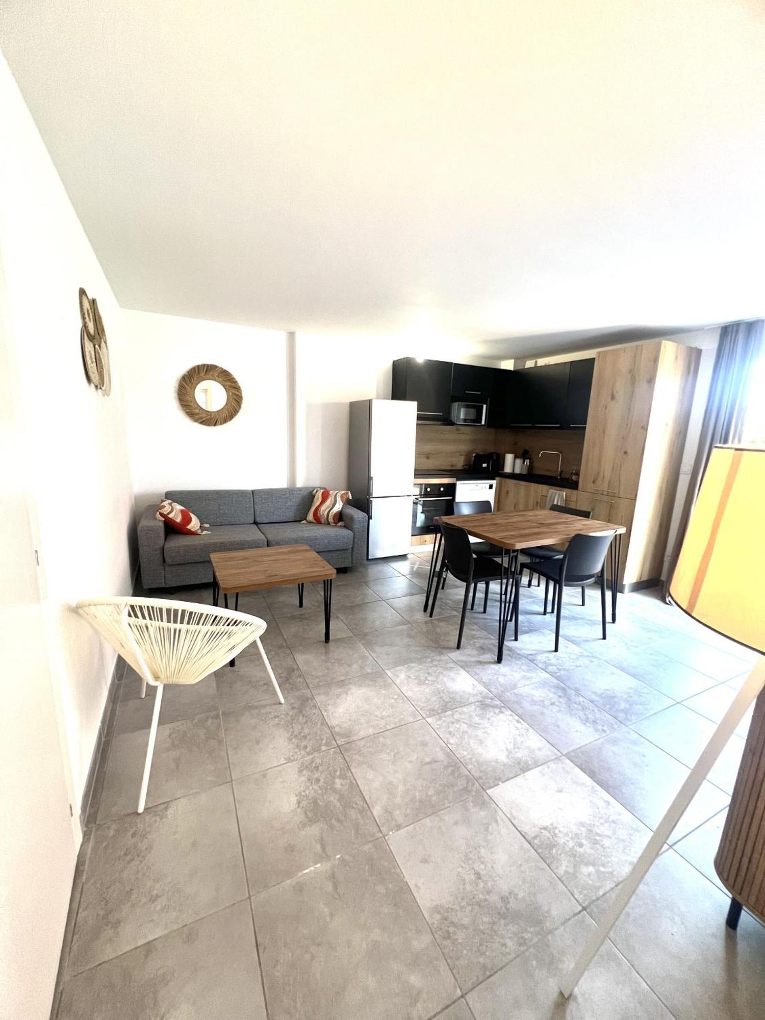 Residence Hoteliere Les Hameaux De Saint Cyprien Appartement 35 M2 1 Chambre Lecci Luaran gambar